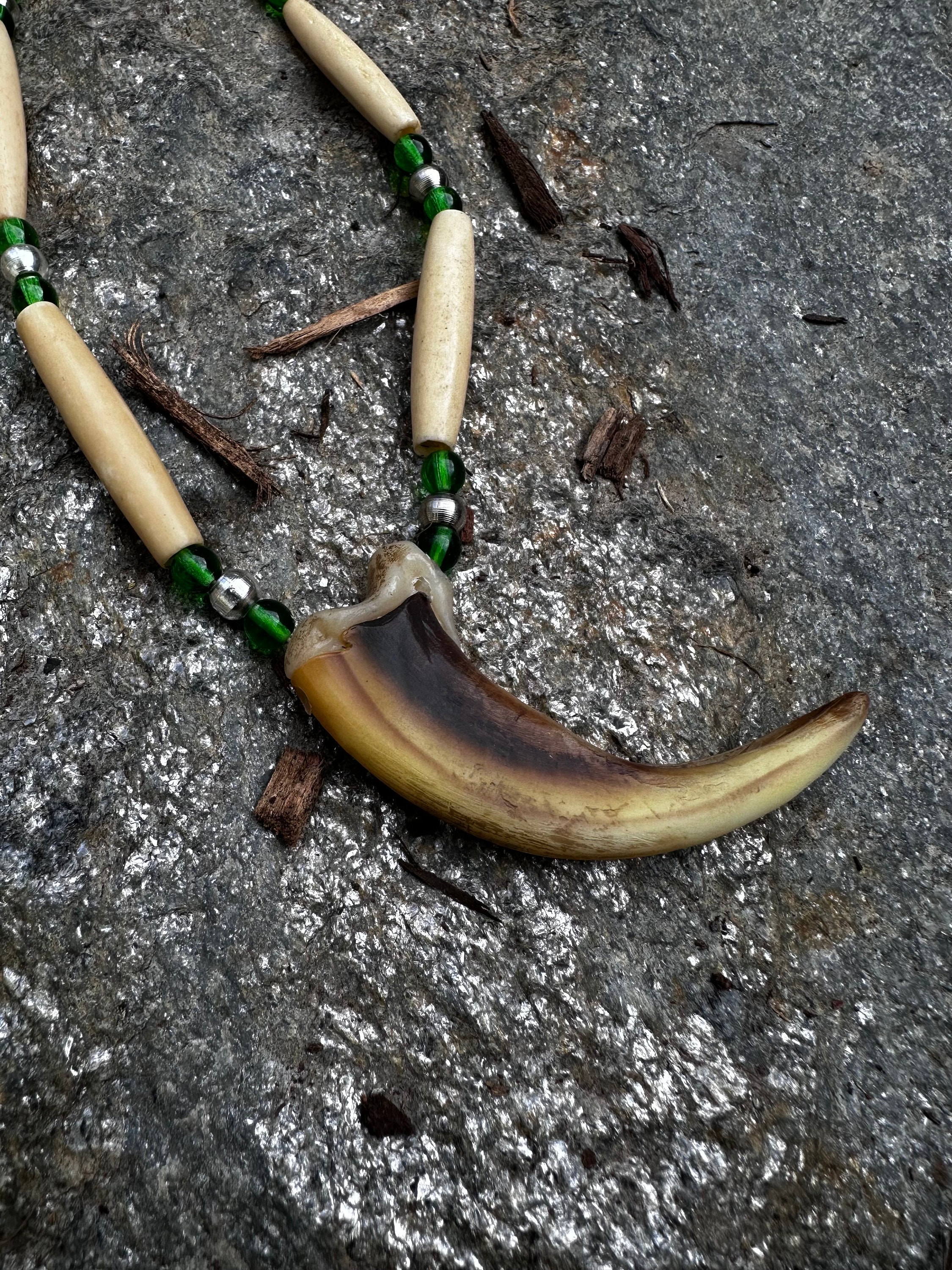 Replica Grizzly Bear Claw Necklace Native American Made With RESIN