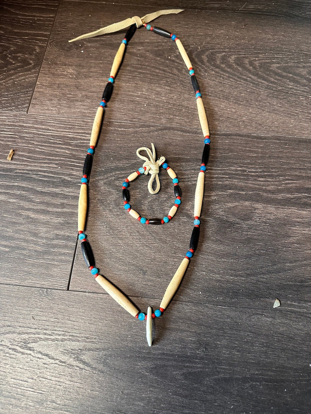 Native American Neklace Coyote Tooth Glass & Horn Beads Authentic ...