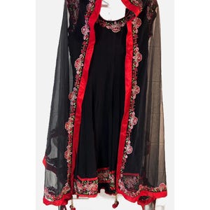 Vintage Handmade Elegant Black Red Embroidered Rose Floral Dress With Sheer Wrap Scarf