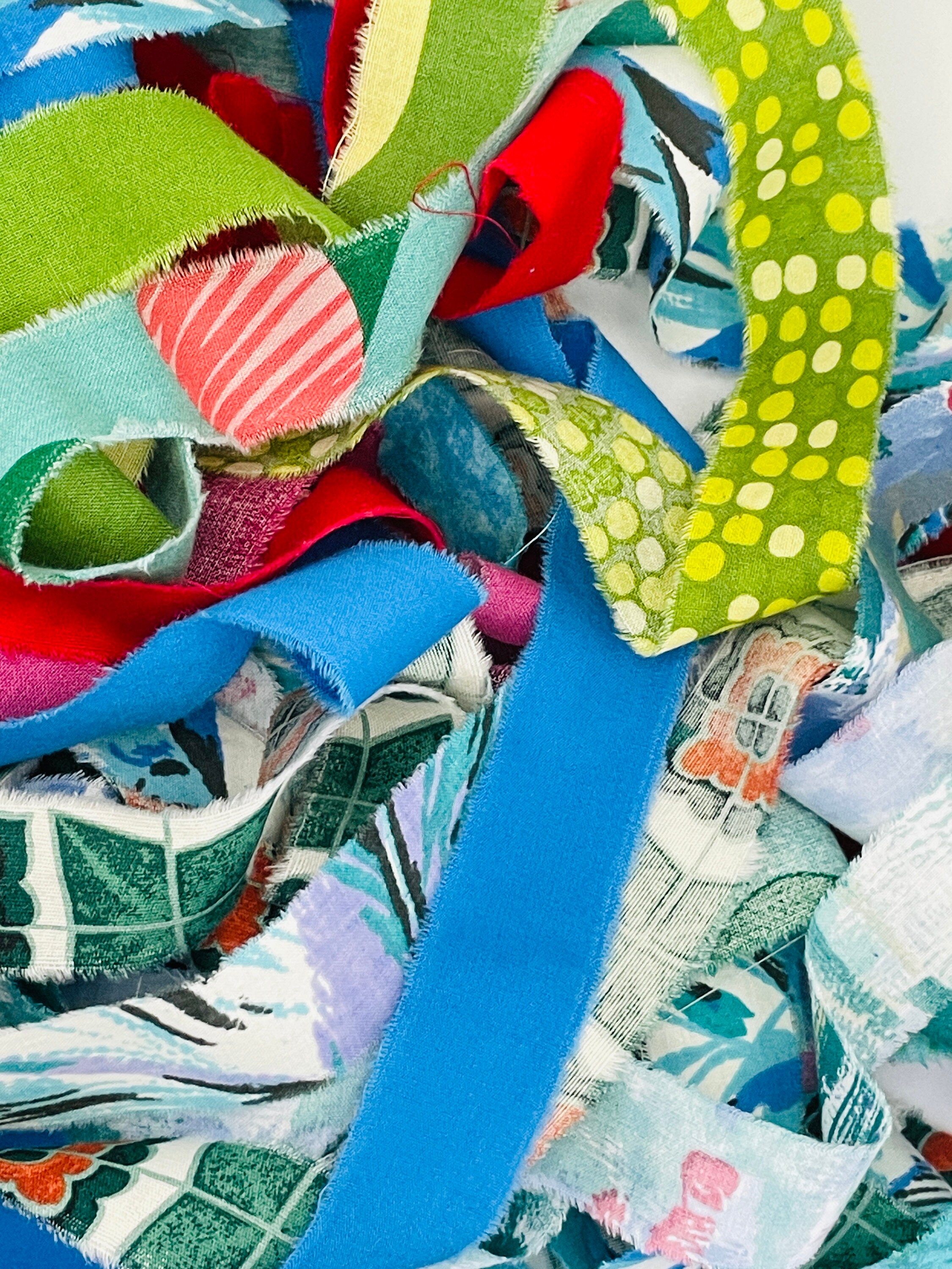 Rag Rug Fabric Strips, 60 Yd Bold and Dark Colors Toothbrush Rug Yarn