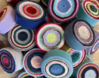 Rag Rug Fabric Strips 60 yds Toothbrush Rug Yarn Locker Hooking Amish Knot Precut Jelly Roll Material Strips Rugmaking Mixed Solid Colors