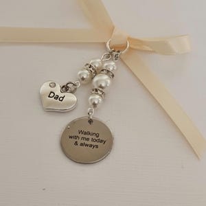 breloque bouquet papa, breloque porte-clés, breloque de sac, breloque souvenir, breloque coeur, breloque de mariage, breloque de mariée, breloque de demoiselle d'honneur, breloque personnalisée,