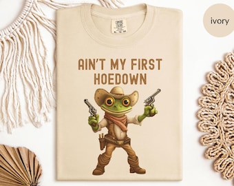 Comfort Colors® Cowboy Frog Shirt, Funny Western Tee, Retro Vintage Frog, Meme T-Shirt, Y2K Aesthetic, Unisex Trendy Tee, Cute Toad Shirt