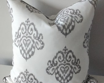 Cream and beige cushion cover, Southampton cushion cover, cushion cover with piping,