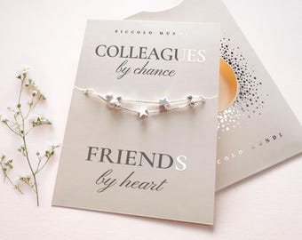 Pulsera de la amistad plateada para colegas con mensaje sorpresa
