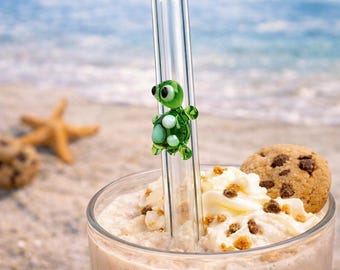Glass Straw with Turtle Figure on It, Dishwasher Safe