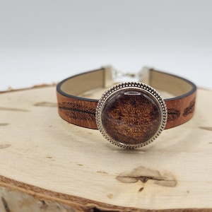 Pulsera de cuero con cabujón