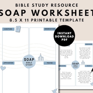 Puede incluir: Plantilla de hoja de trabajo de estudio bíblico SOAP imprimible en azul y blanco con las palabras "SOAP Bible Study" en un círculo. La hoja de trabajo está dividida en cuatro secciones: Escritura, Observación, Aplicación y Oración. La plantilla mide 8,5 x 11 pulgadas.
