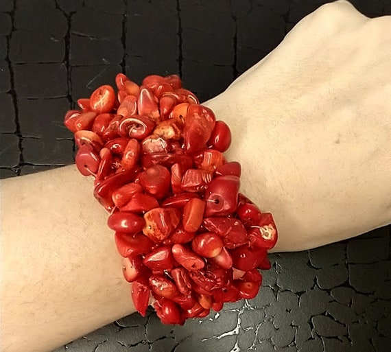 Coral beaded bracelet