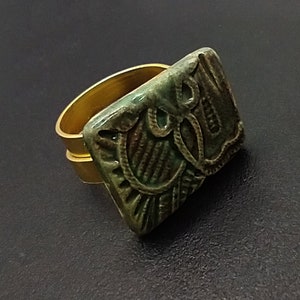 One-of-a-kind ceramic set of a pendant and a ring
