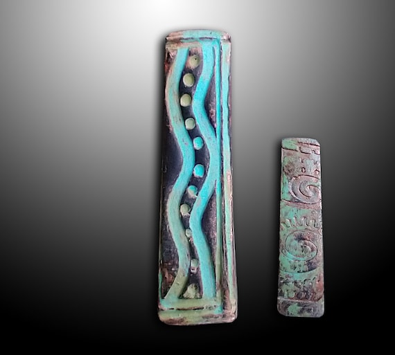 Distressed primitive pendant