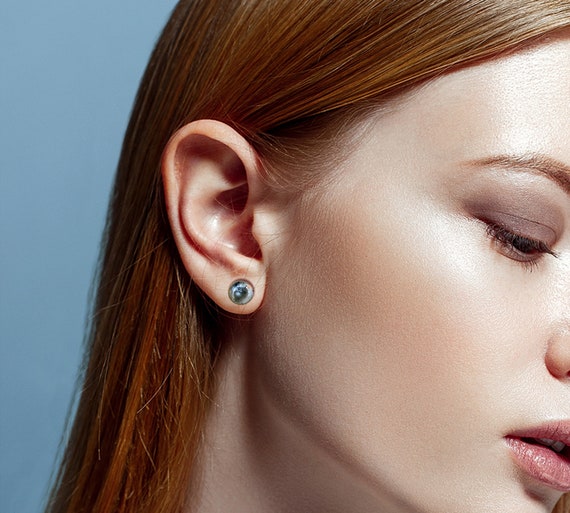 Ceramic stud earrings