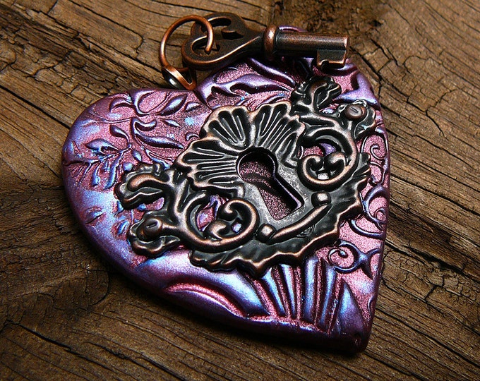 The key to my heart vintage pendant