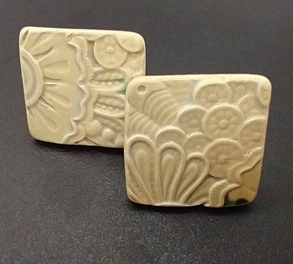 Ceramic ivory-glazed rings