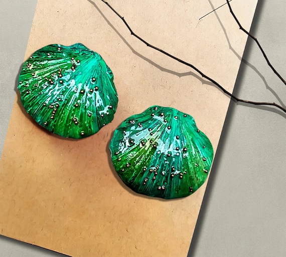 One-of-a-kind Summer of love polymer clay seashells earrings