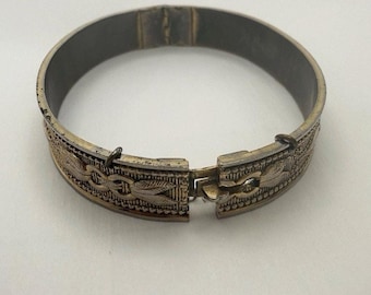 Vintage 60s Signed Whiting & Davis Damascene Bangle Bracelet (66/140)