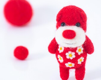 Oso de flores de fieltro agujado: Amigo de peluche de bolsillo rojo