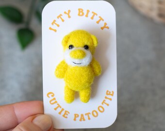 Broche de oso - Pin de oso de peluche amarillo de fieltro