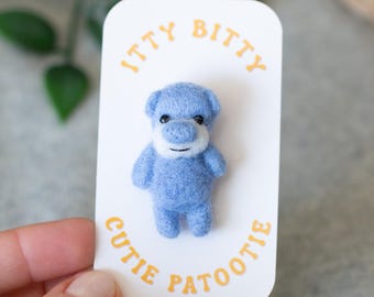 Broche de oso en miniatura – Pin de solapa de osito de peluche de fieltro con aguja – Pin de animal de fieltro