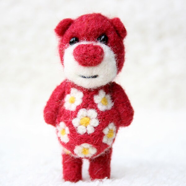 Extra bright red pocket bear with cammomiles 45