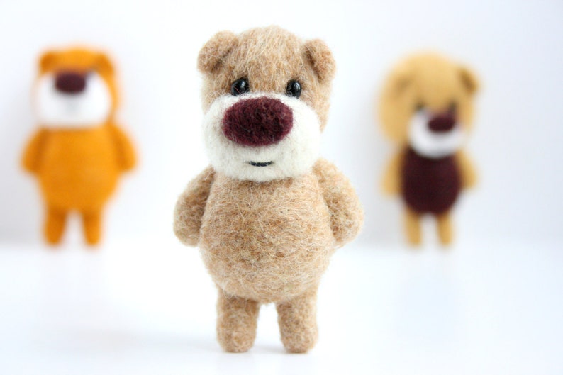 Natural light brown pocket bear totem with a deep brown nose image 3