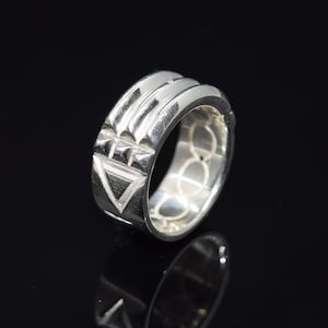 Sterling Silver Atlantis Ring: Spiritual Protection Amulet, 9mm Band