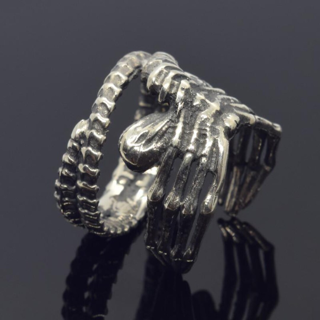 Handcrafted Sterling Silver Alien Facehugger Ring - Unique Sci-fi ...