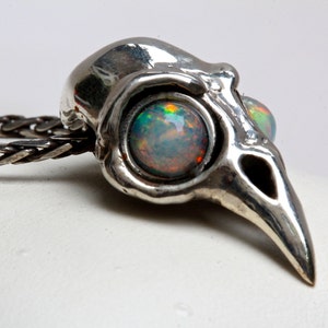 Silver Bird Skull Necklace Opal Eye pendant Blue Bayer Design NYC imagem 1