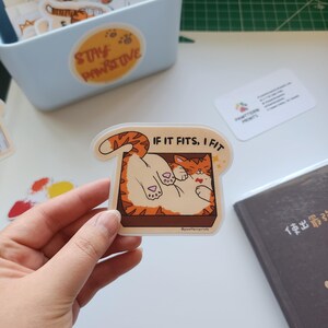 s'il me va | Chat orange mignon | Amoureux des chats | Sticker pour ordinateur portable | Papeterie | Journalisation | Sticker humoristique | autocollant drôle | Offrir un cadeau