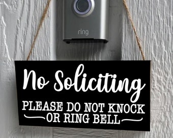 No Soliciting Sign, Please Do Not Knock Ring Bell Sign, Wreath Sign, No Soliciting Wood Sign, Do Not Solicit, New Home Gift, Doorbell Sign