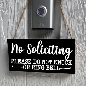 No Soliciting Sign, Please Do Not Knock Ring Bell Sign, Wreath Sign, No Soliciting Wood Sign, Do Not Solicit, New Home Gift, Doorbell Sign