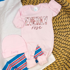 Newborn Girl Coming Home Outfit, Floral and Pink Romper with Personalized Name Hat, Take home outfit, Personalized, Newborn Girl, Baby Girl