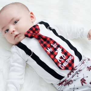 Baby Boy 1st Christmas Outfit in Buffalo Plaid. Christmas Picture Outfits for Newborn Boy.  Red Black Check Wood. Buffalo Plaid.