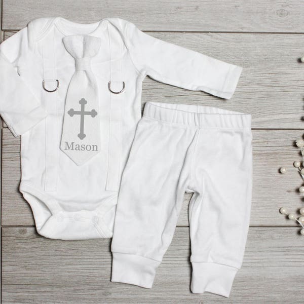 White Christening Outfit Boy with Personalized Name. Baby Boy Outfit. Baptism for Newborn Boy. Boy Christening Outfit. Tie and Suspenders