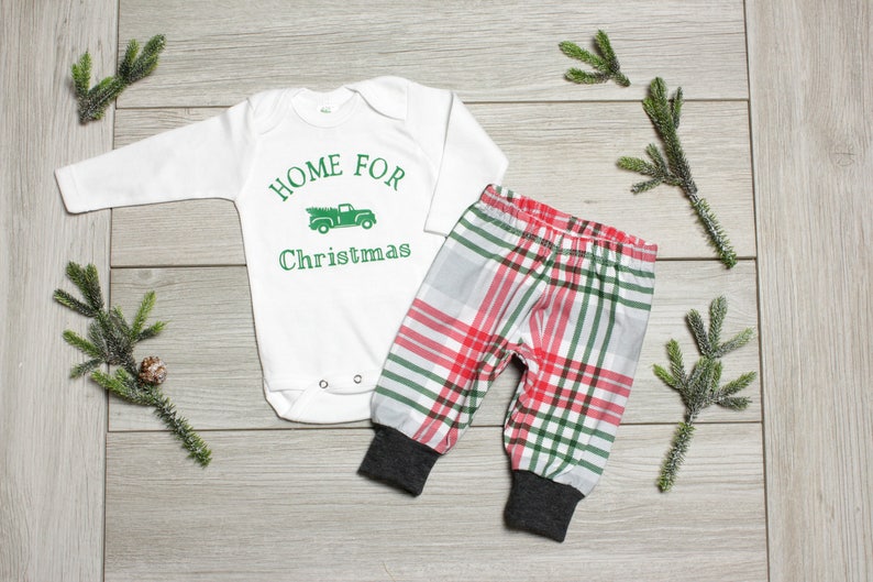 christmas coming home outfit