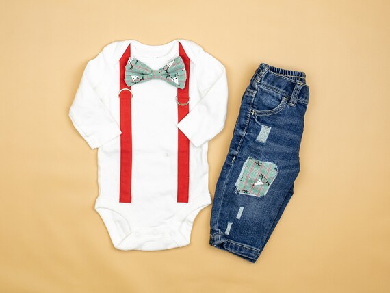 Baby Boy Christmas Outfit. Baby Boy Bow Tie and Suspenders. Infant Bowtie. Newborn christmas outfit. Destroyed Denim Jeans. Reindeer. Il_570xn