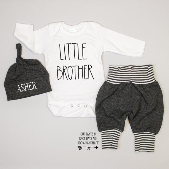 Little Brother Coming Home Outfit, Winter Baby Boy Coming Home Outfit Personalized, Infant Baby outfit, Name Hat, Baby Shower Gift, Gray Il_570xn
