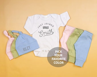 Neugeborenen Coming Home Outfit, Baby Outfit, personalisierter Vor- und Nachname, Baby Outfit, geschlechtsneutral