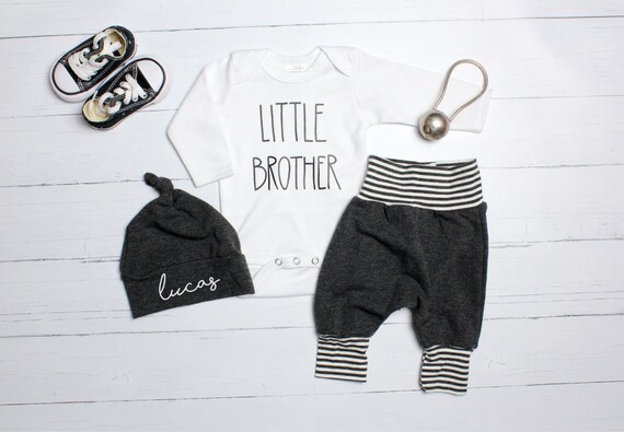Little Brother Outfit, Winter Baby Boy Coming Home Outfit Personalized, Infant Baby outfit, Name Hat Monogrammed, Baby Shower Gift, Gray Il_570xn