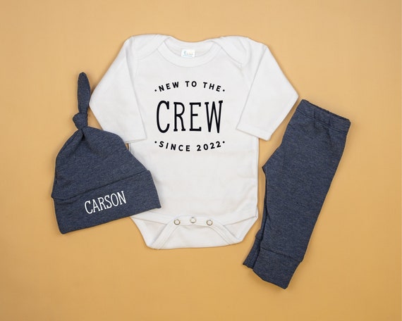 New to the Crew Outfit Boy. 2022 2023 Newborn coming home outfit spring. Baby Boy Vintage. Retro. Navy blue. Name Hat. Personalized. . Il_570xn