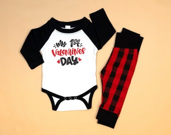 Buffalo Plaid First Valentine's Day Outfit for Baby Boy, Raglan Bodysuit, Valentine Leggings, Newborn boy 1st Valentine's Day