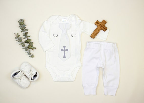 Christening Outfit Boy. White Tie and Suspenders and white pants. Baby Boy Outfit. Newborn Boy. Boy Christening Outfit. Gift from Godparent. Il_570xn