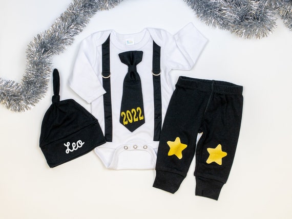 Baby Boy New Years Outfit. Tie and Suspenders. Dapper. Boys New Year Shirt. New Years Eve Outfit. 2022 baby tie. Black and Gold. Newborn Il_570xn