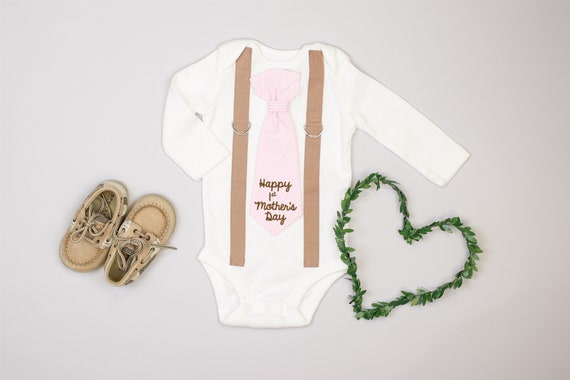 mommys first mothers day outfit