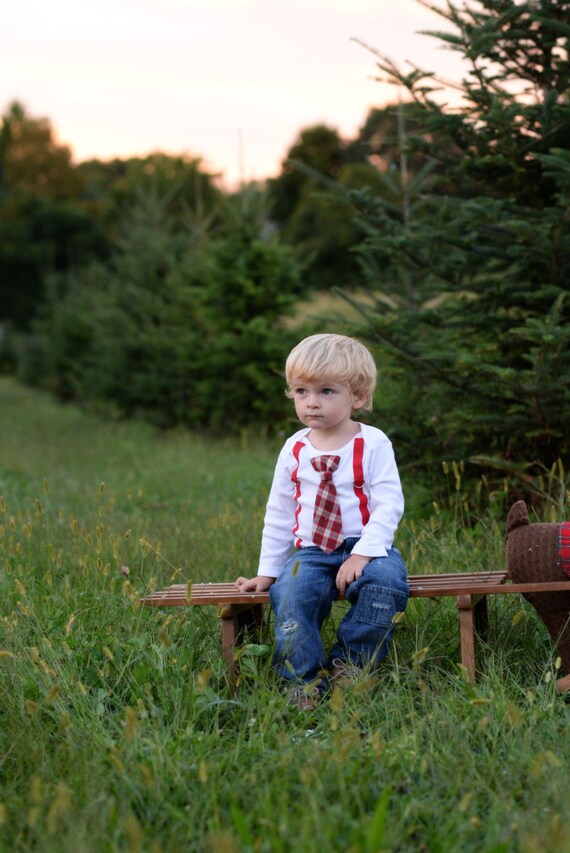 Boys christmas tie and suspender outfit. Plaid flannel necktie bowtie. Baby boy christmas outfit. Toddler boy christmas. Holiday clothes. Il_570xn