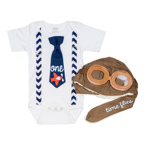 Chemise anniversaire avion. tenue vintage sur le thème du 1er anniversaire de l'avion. Ensemble de smash de gâteau d'avion. Thème d'anniversaire passe vite pour bébé garçon. Avion.