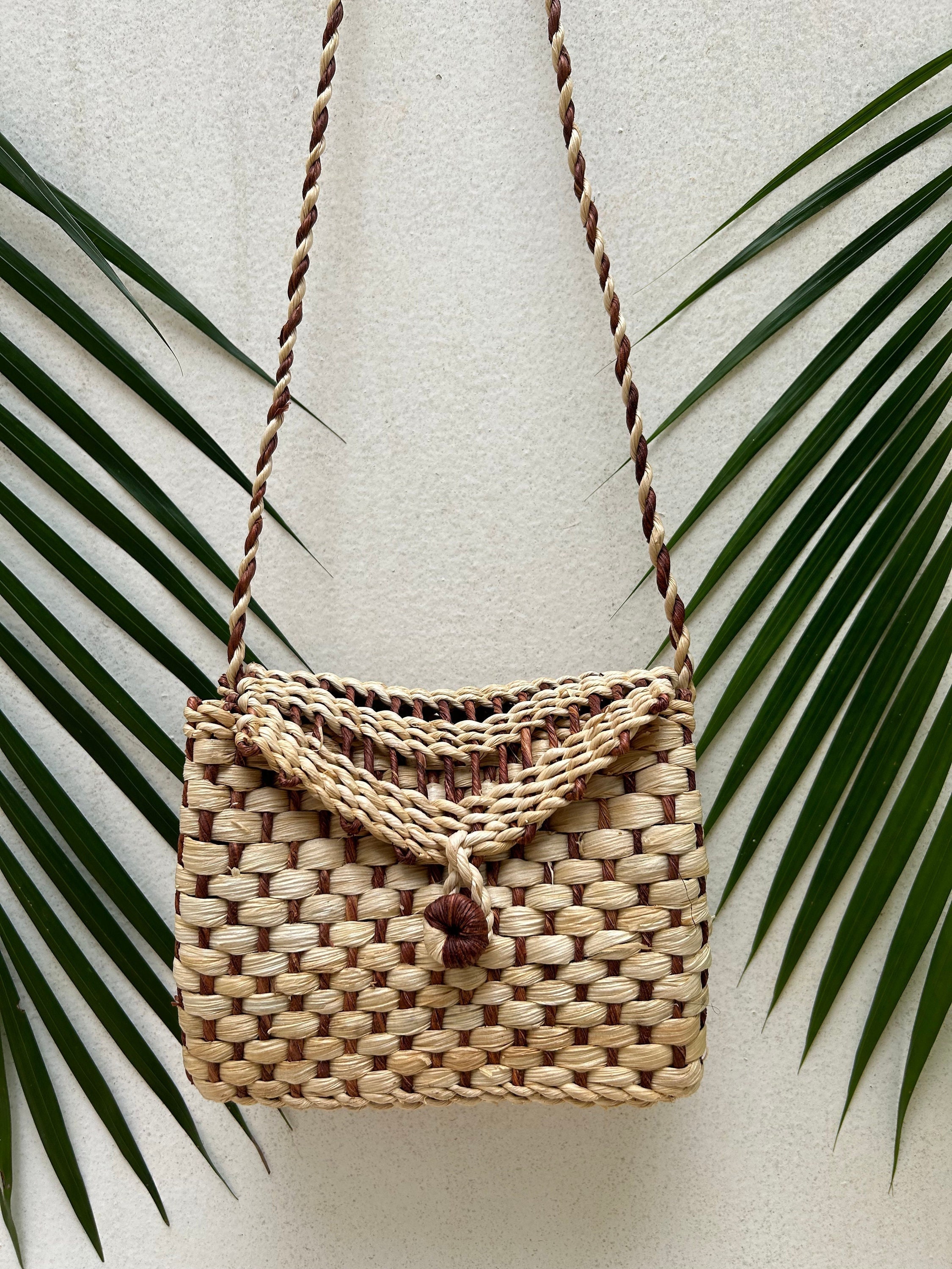 Dicasser Straw Bags For Women Summer Beach Straw Bags With Tassel Mini Straw  Handbags With Zipper Weave Handmade Crossbody Bag Bohemian Shoulder Purse  2PCS 