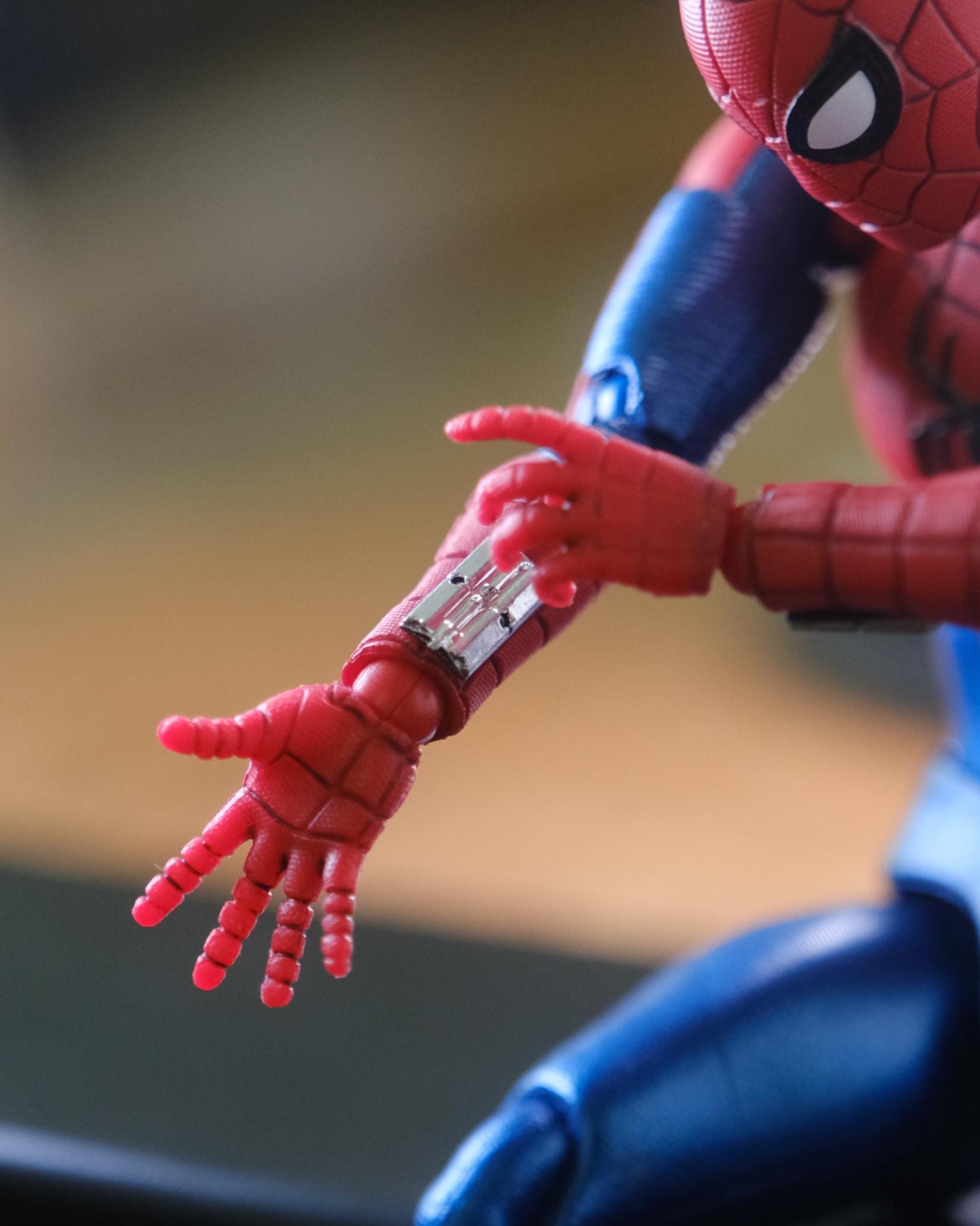 スパイダーマン ブランドニューデイ 1/12スケール ウェブシューター
