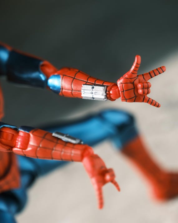 Spiderman Hand Web Pattern