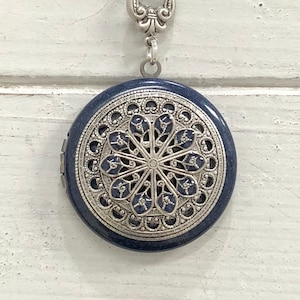 Vintage Victorian style Locket Necklace- Mother’s Day /mandala/Anniversary/Bridesmaid gift/Wedding/Birthday/Sister/Mom/Daughter/friend.